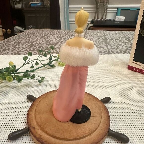 Hallmark Keepsake Ornament Barbie Enchanted Evening‎ Collectors 1996 Vintage - Picture 4 of 11